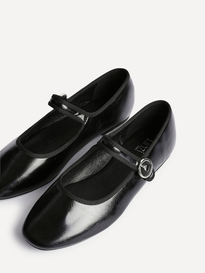 Graceful Black Faux Leather Ballet Pumps