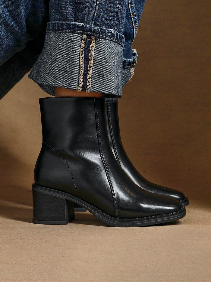 Wander Black Heeled Ankle Boots